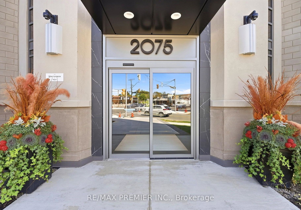 2075-king-road-king-ontario-n13810578