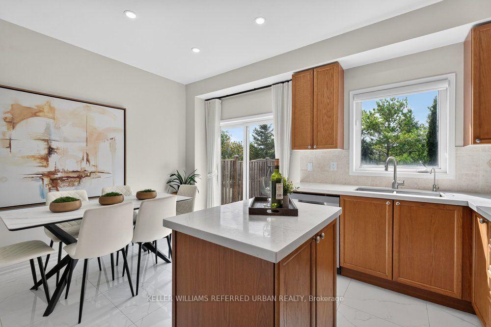 571-reeves-way-boulevard-whitchurch-stouffville-ontario-n13811664