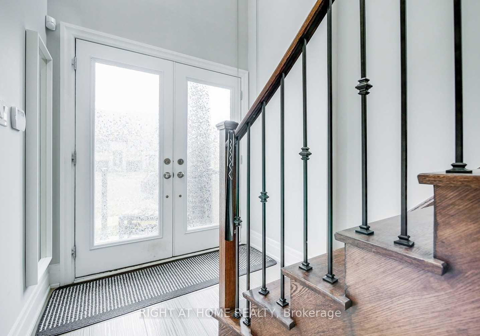 255-thomas-cook-avenue-vaughan-ontario-n13812144