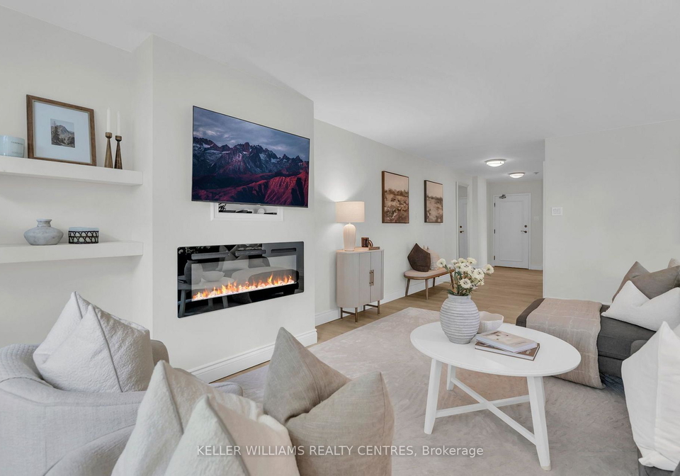 7905-bayview-avenue-markham-ontario-n13812170