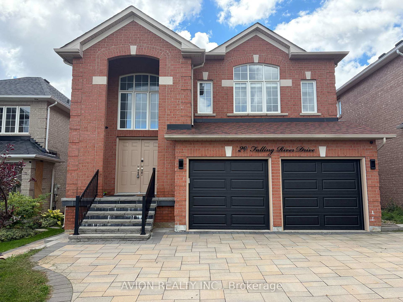 29-falling-river-drive-richmond-hill-ontario-n13812318