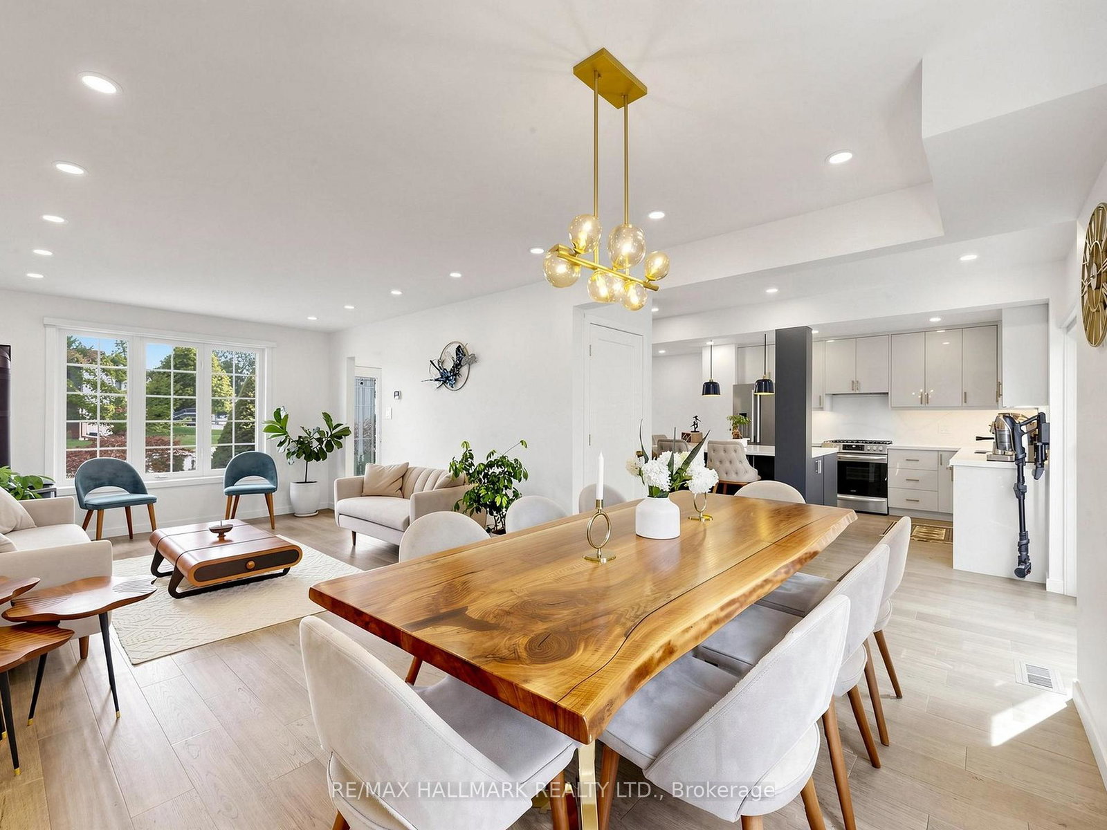 400-handley-crescent-newmarket-ontario-n13812444