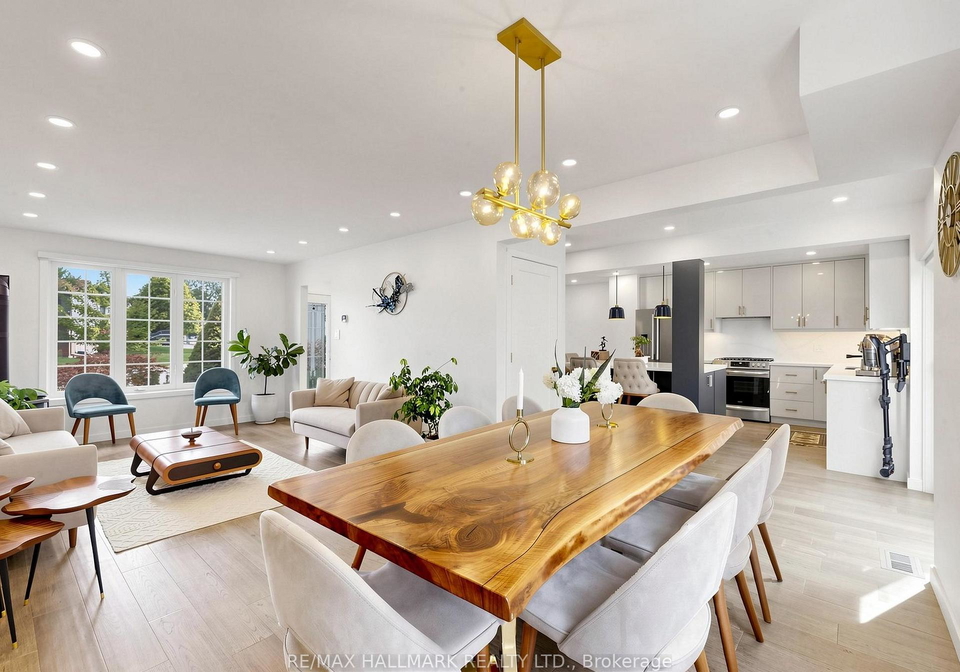 400-handley-crescent-newmarket-ontario-n13812444