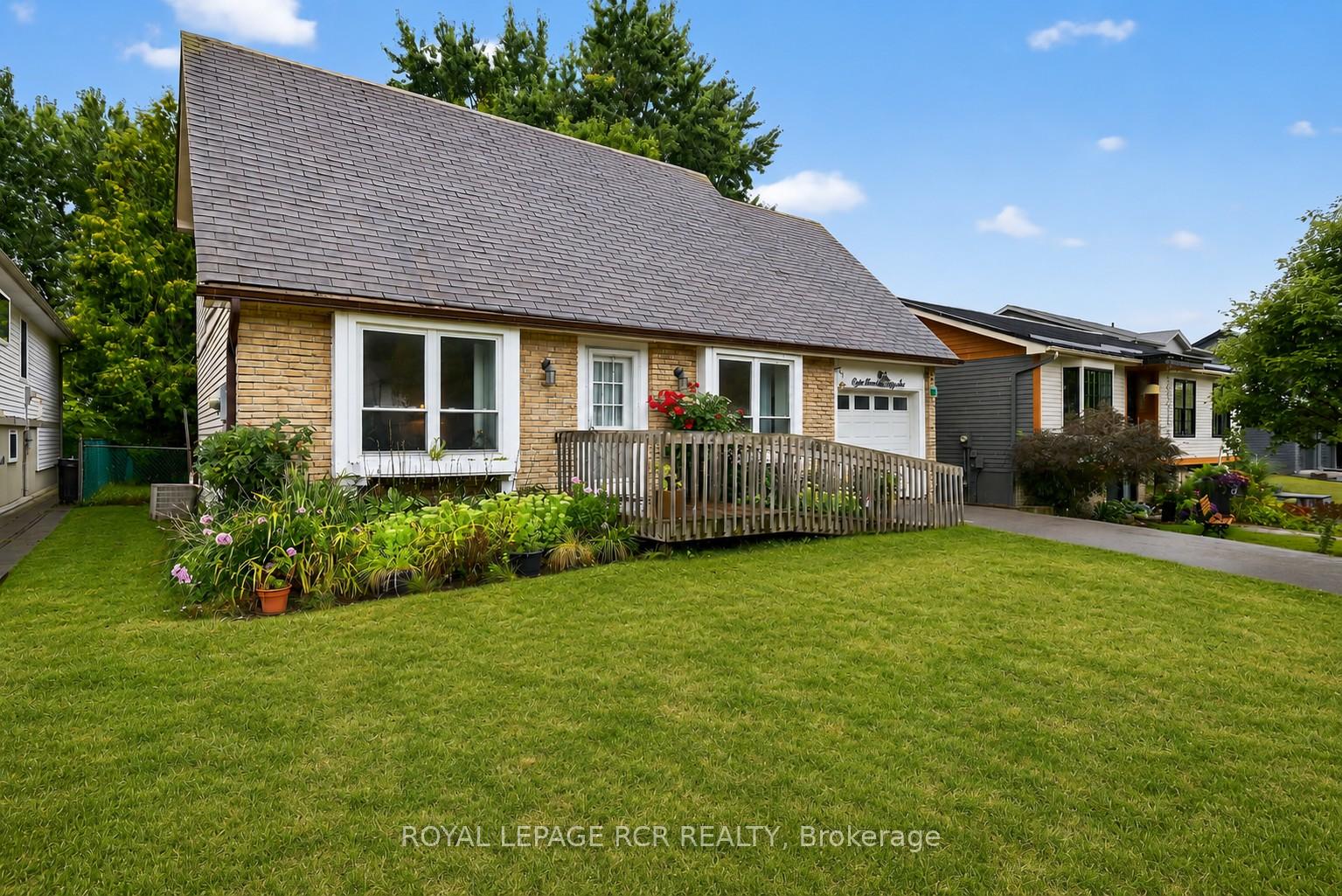 856-magnolia-avenue-newmarket-ontario-n13813058