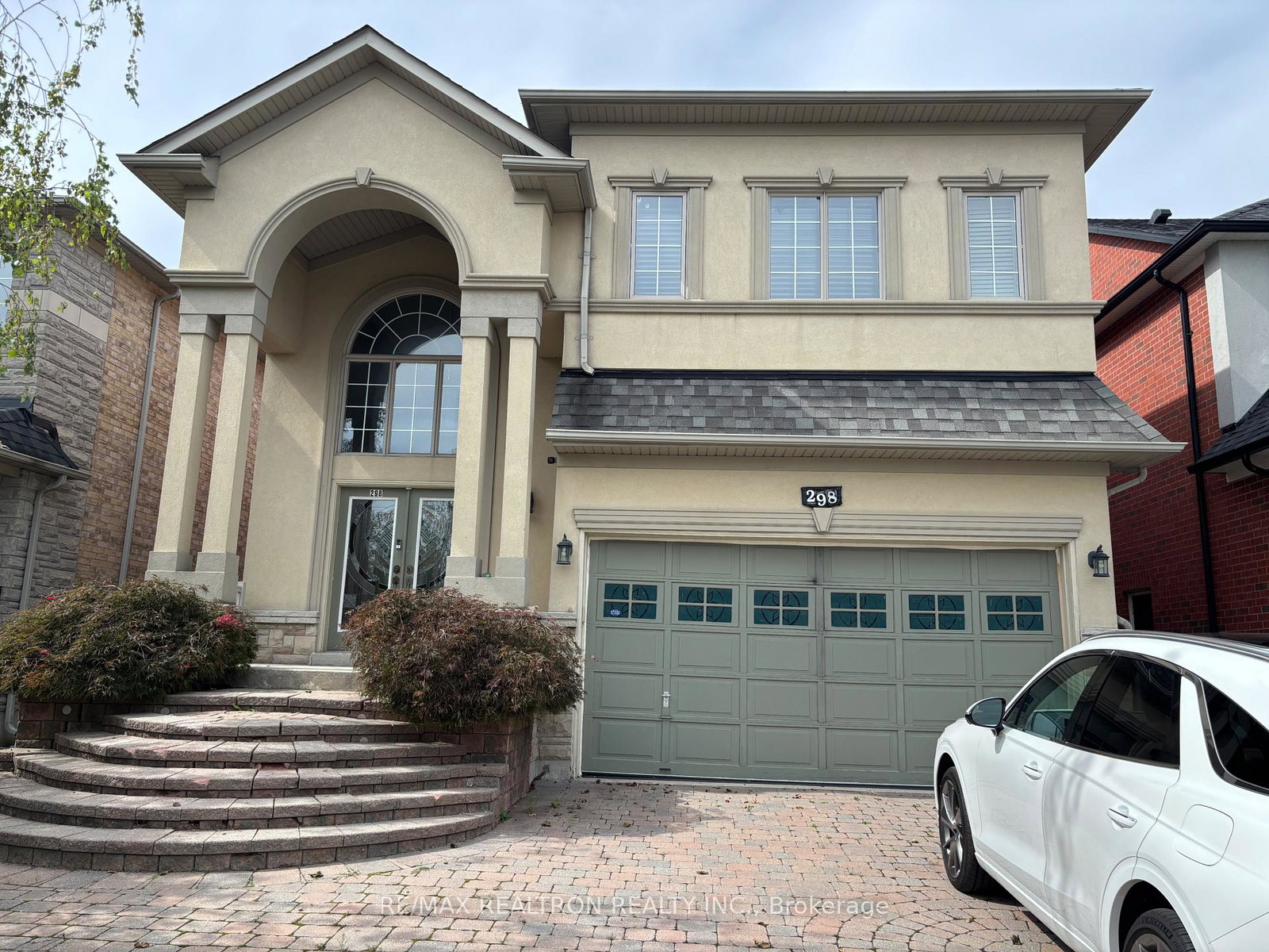 298-thornhill-woods-drive-vaughan-ontario-n13813078