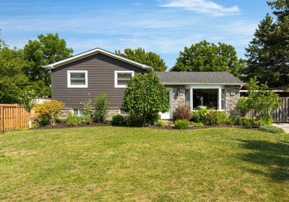 213-centre-street-essa-ontario-n13813588
