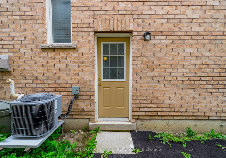 319-ritas-avenue-newmarket-ontario-n13814466
