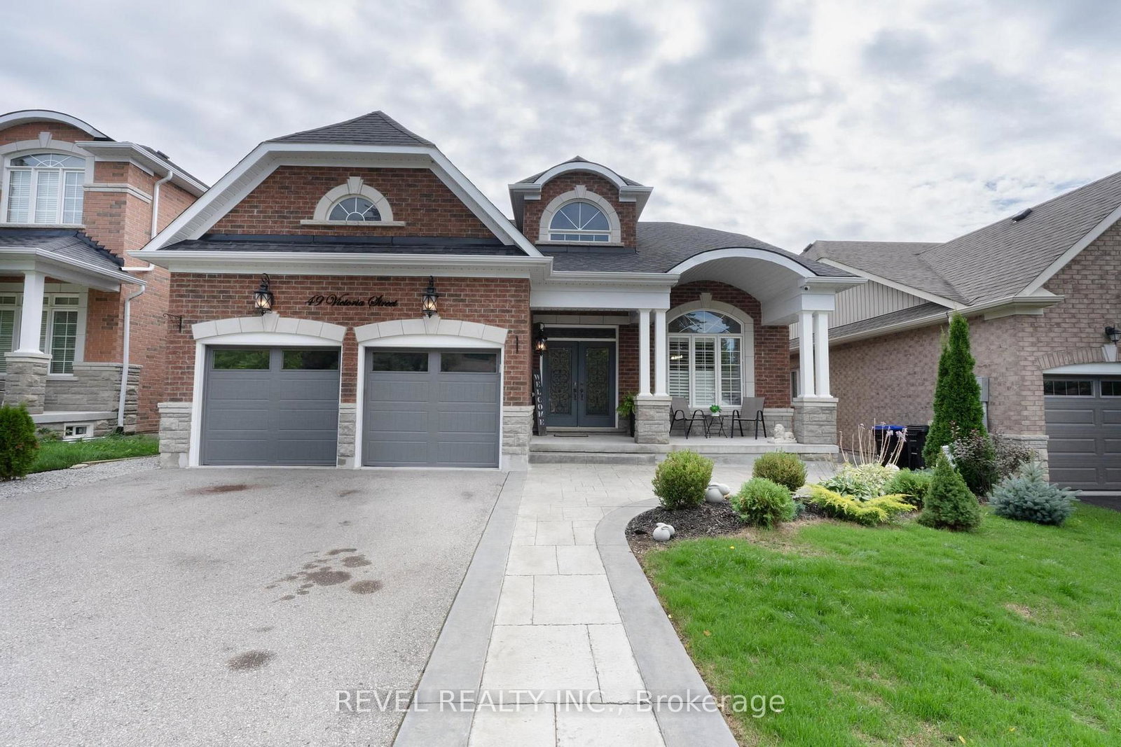 49-victoria-street-e-innisfil-ontario-n13814612