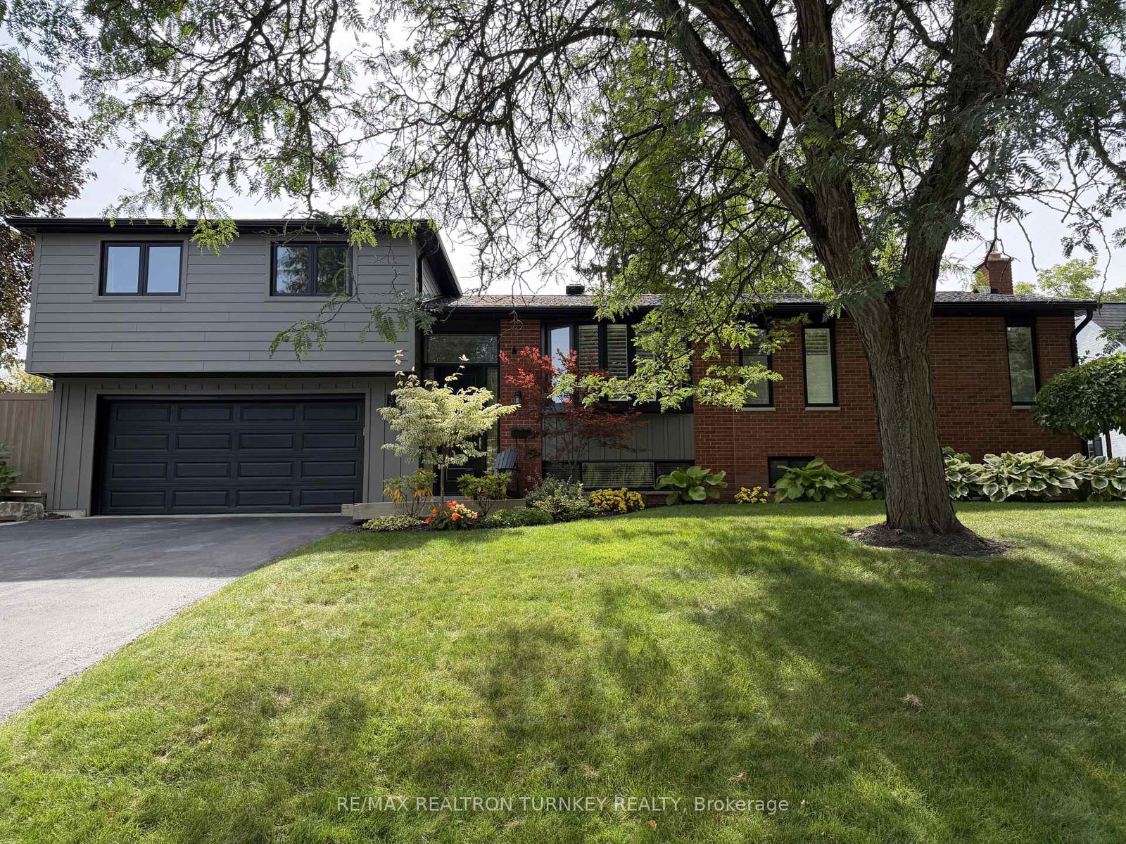 310-queen-street-newmarket-ontario-n13814656