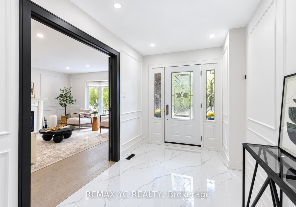 4-simmons-crescent-aurora-ontario-n13814694