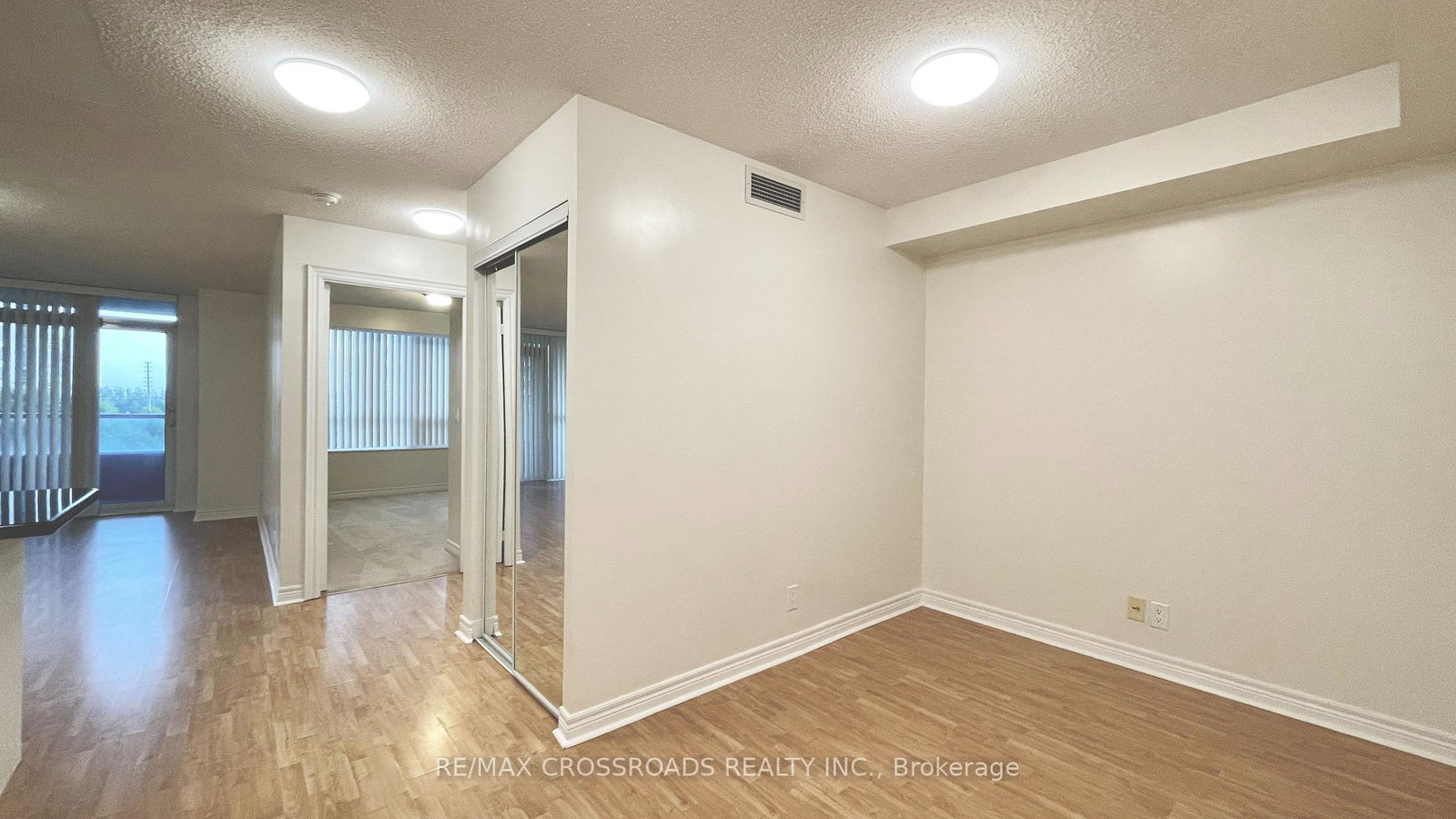 33-cox-boulevard-markham-ontario-n13815396