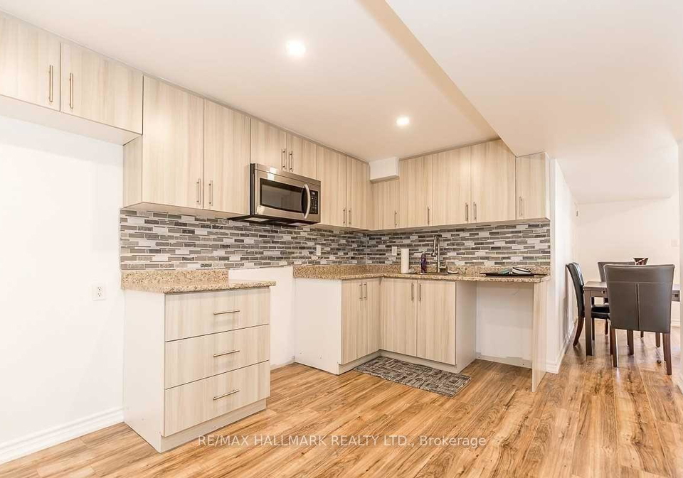 184-stone-road-aurora-ontario-n13815534