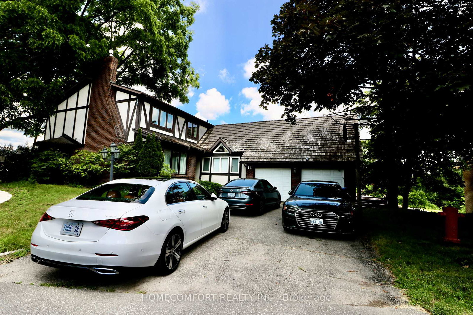 12-banbury-court-aurora-ontario-n13815756