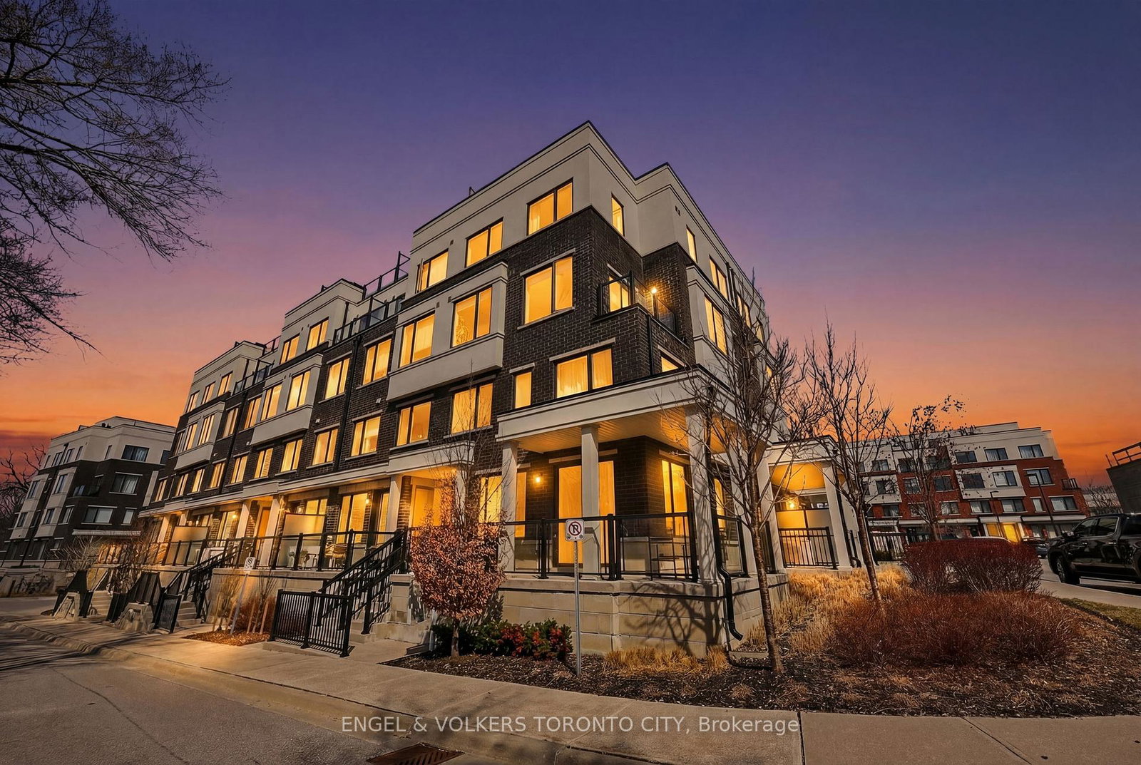 300-alex-gardner-circle-aurora-ontario-n13816448