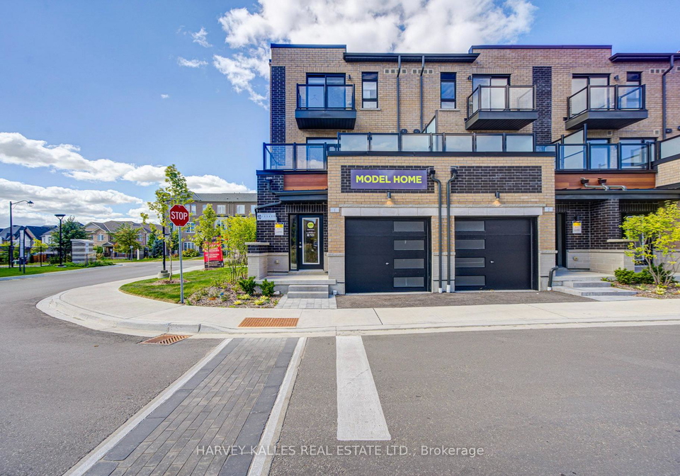 10-lytham-green-circle-newmarket-ontario-n13816814
