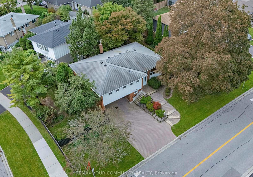 182-bay-thorn-drive-markham-ontario-n13817532