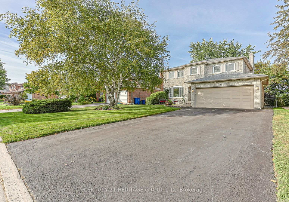 66-howlett-avenue-newmarket-ontario-n13817698