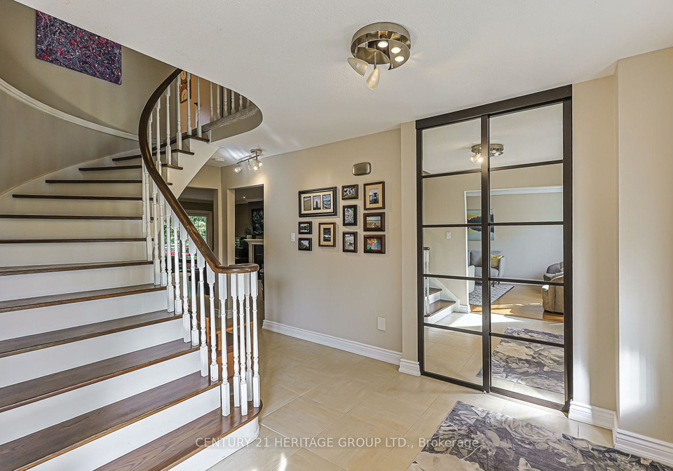 66-howlett-avenue-newmarket-ontario-n13817698