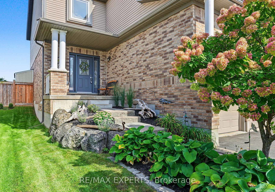 18-arnold-crescent-essa-ontario-n13818552