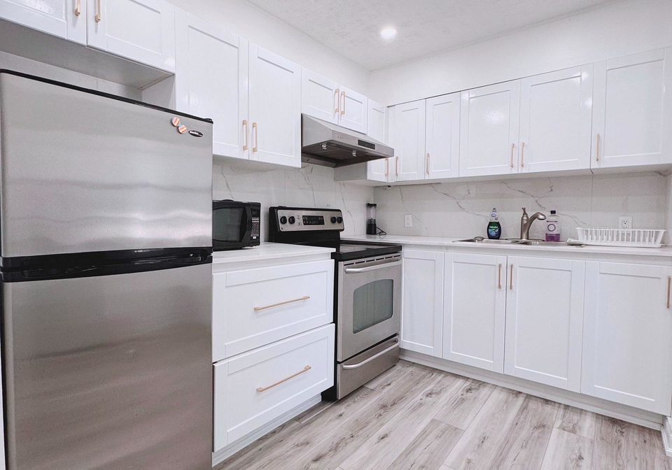 761-innisfil-beach-road-innisfil-ontario-n13818570