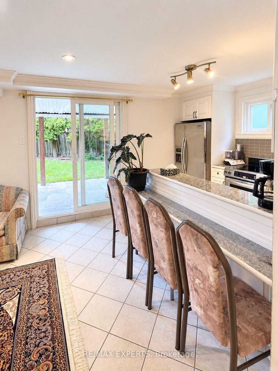 14-park-lane-circle-richmond-hill-ontario-n13818594