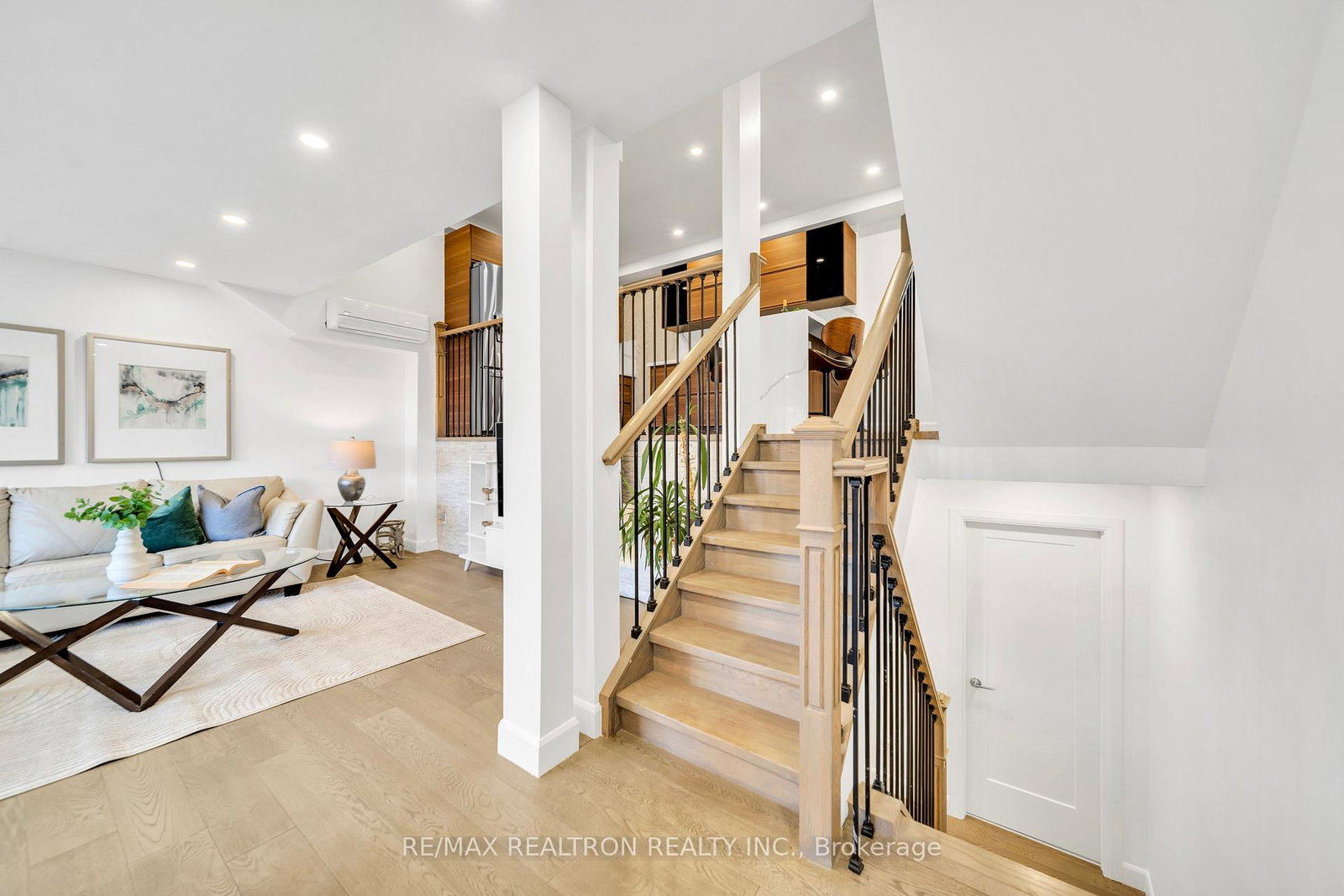 297-milestone-crescent-aurora-ontario-n13819294