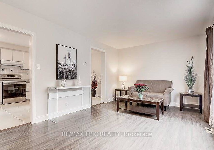 274-taylor-mills-drive-n-richmond-hill-ontario-n13819856
