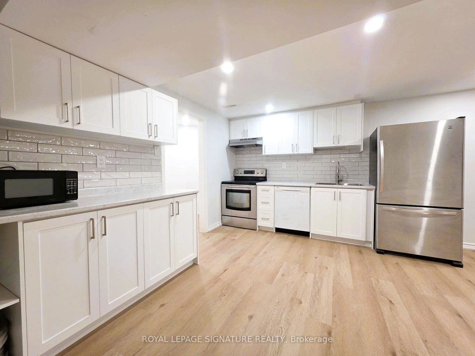 148-tamarac-trail-aurora-ontario-n13819894
