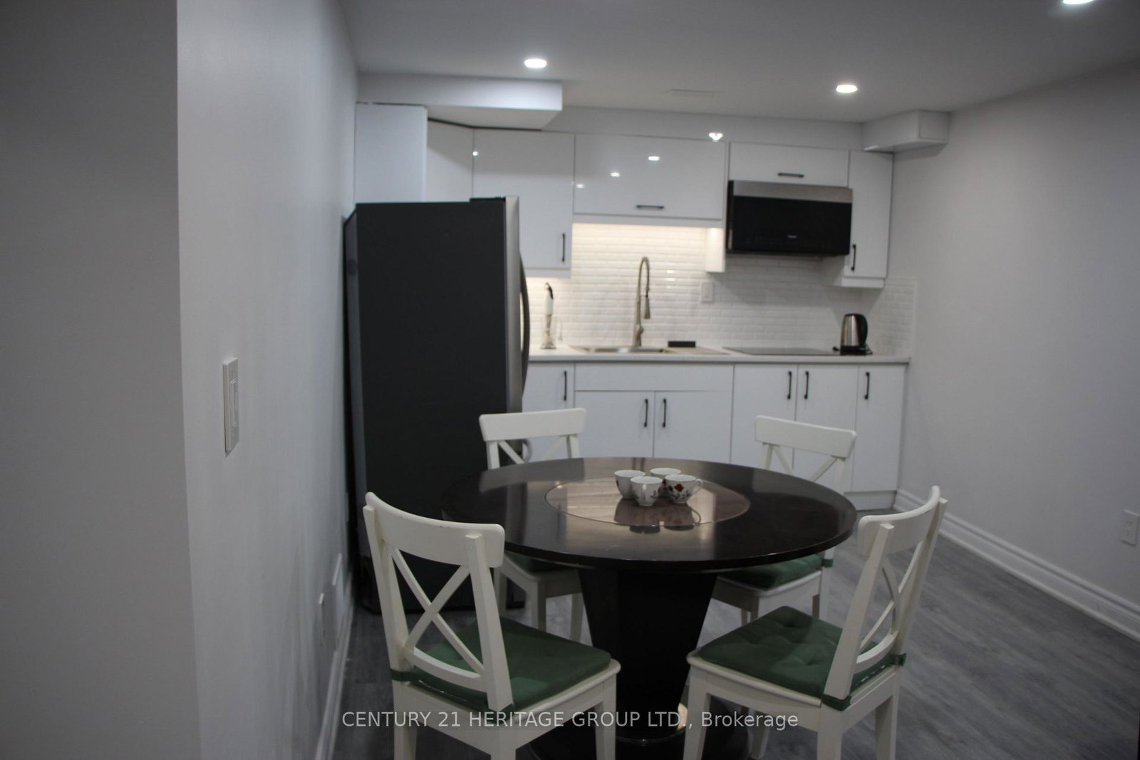 306-salisbury-lane-newmarket-ontario-n13820650