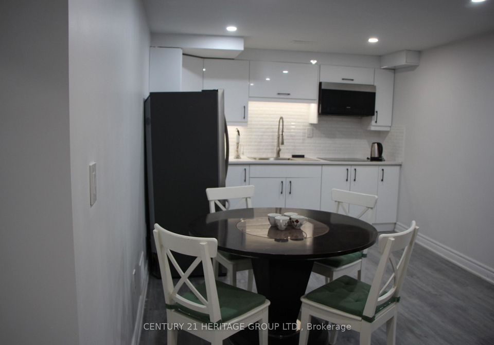 306-salisbury-lane-newmarket-ontario-n13820650