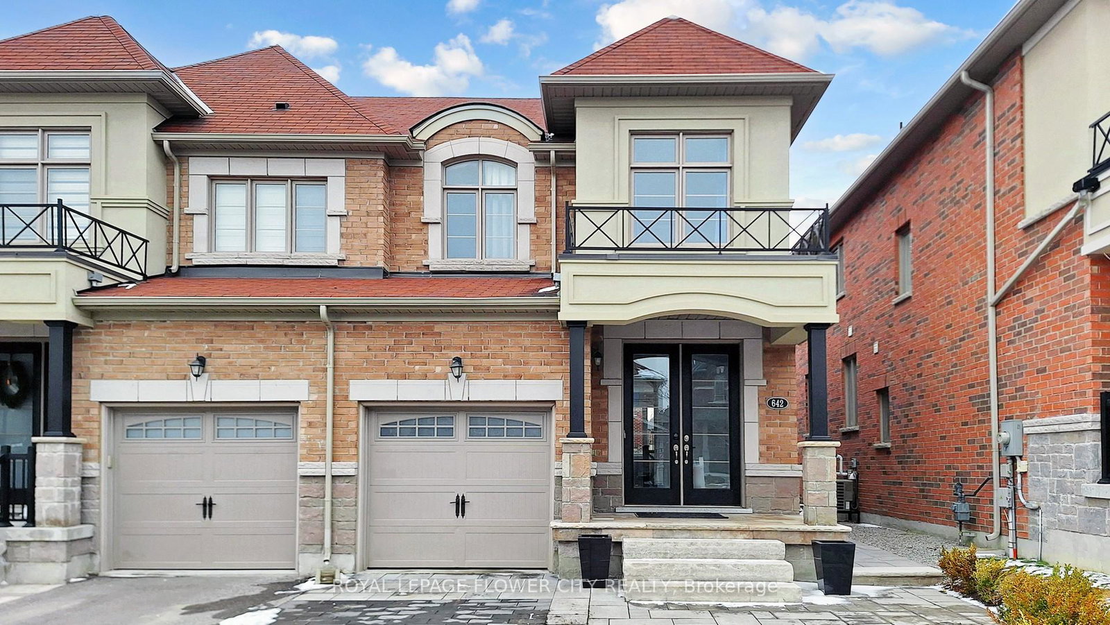 642-sweetwater-crescent-newmarket-ontario-n13821476