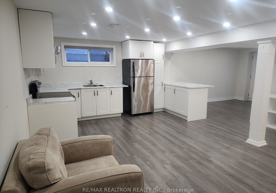 426-crosby-avenue-richmond-hill-ontario-n13821760