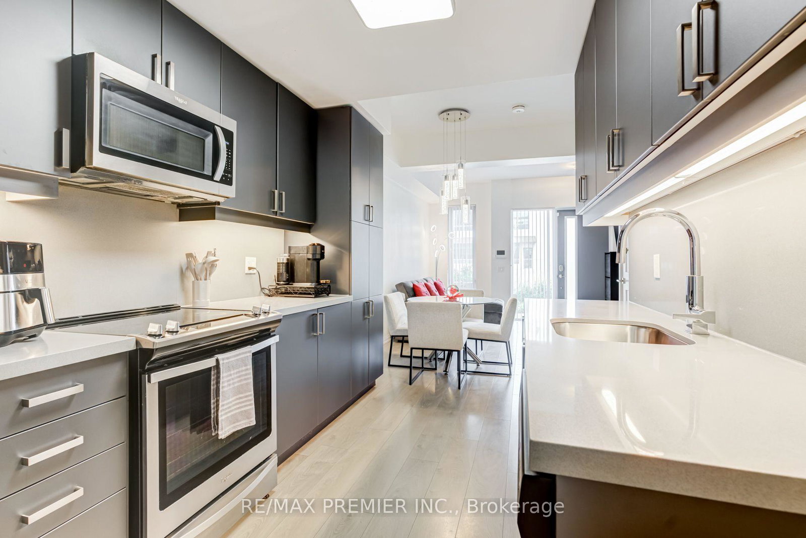 1010-portage-parkway-vaughan-ontario-n13821808