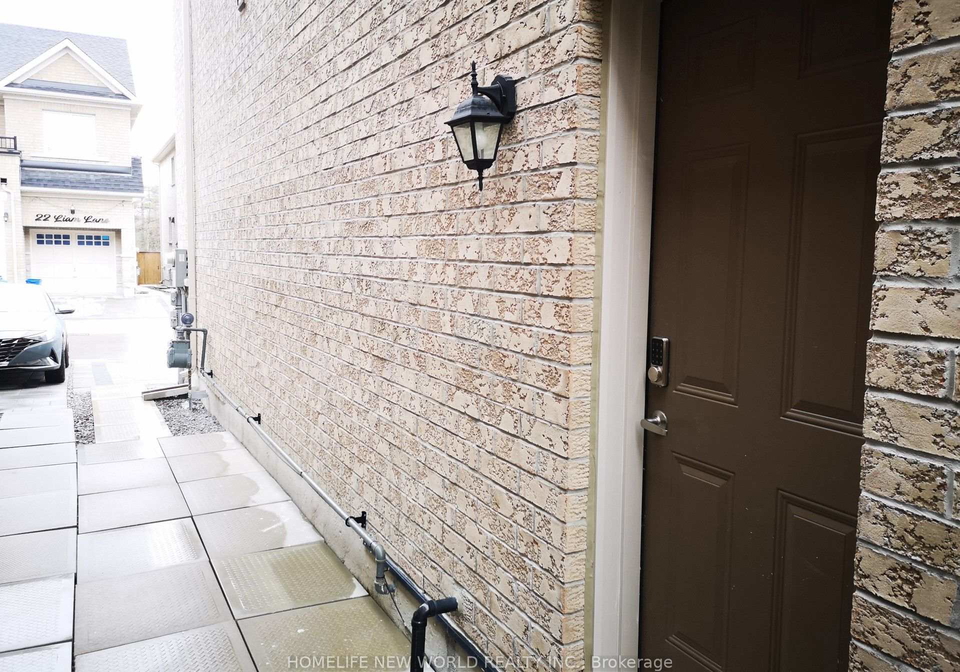 21-liam-lane-markham-ontario-n13821844