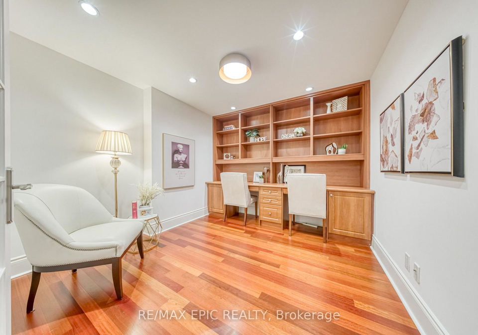 7071-bayview-avenue-markham-ontario-n13822138