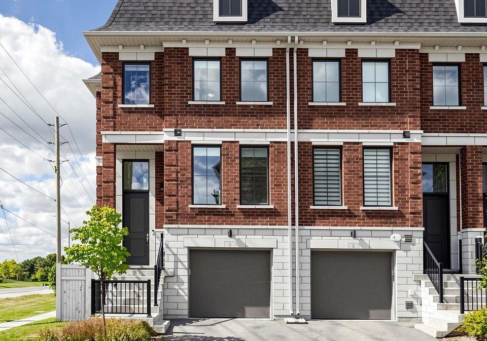 2-seacoasts-circle-vaughan-ontario-n13822610