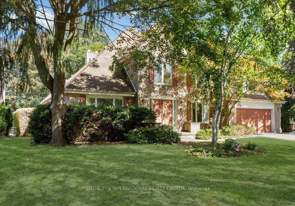 104-cambridge-crescent-richmond-hill-ontario-n13823680