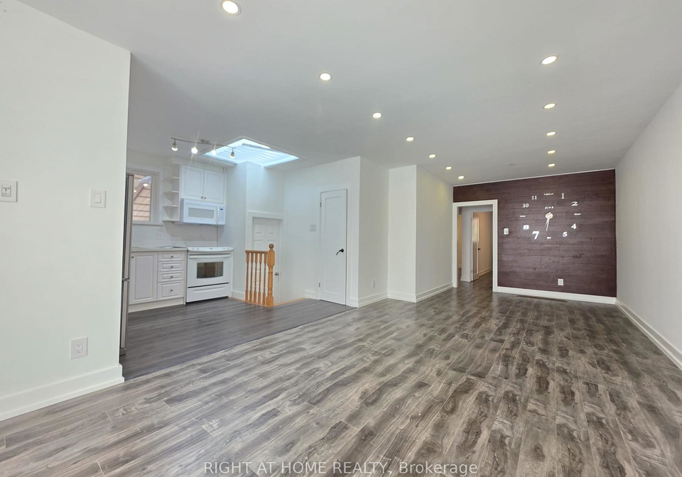 274-mcconvey-drive-richmond-hill-ontario-n13824118
