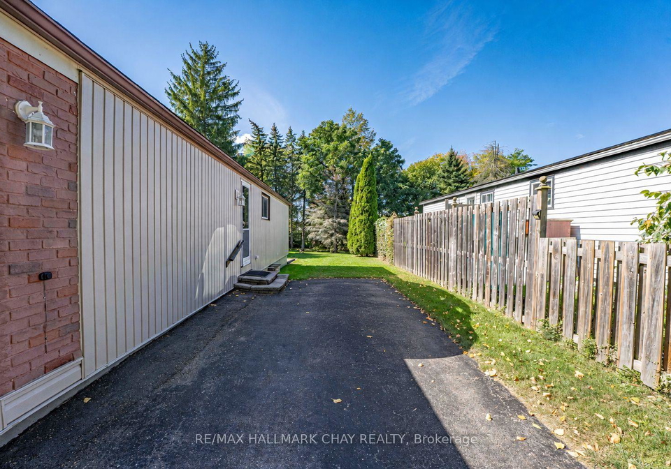 32-park-crescent-new-tecumseth-ontario-n13824520