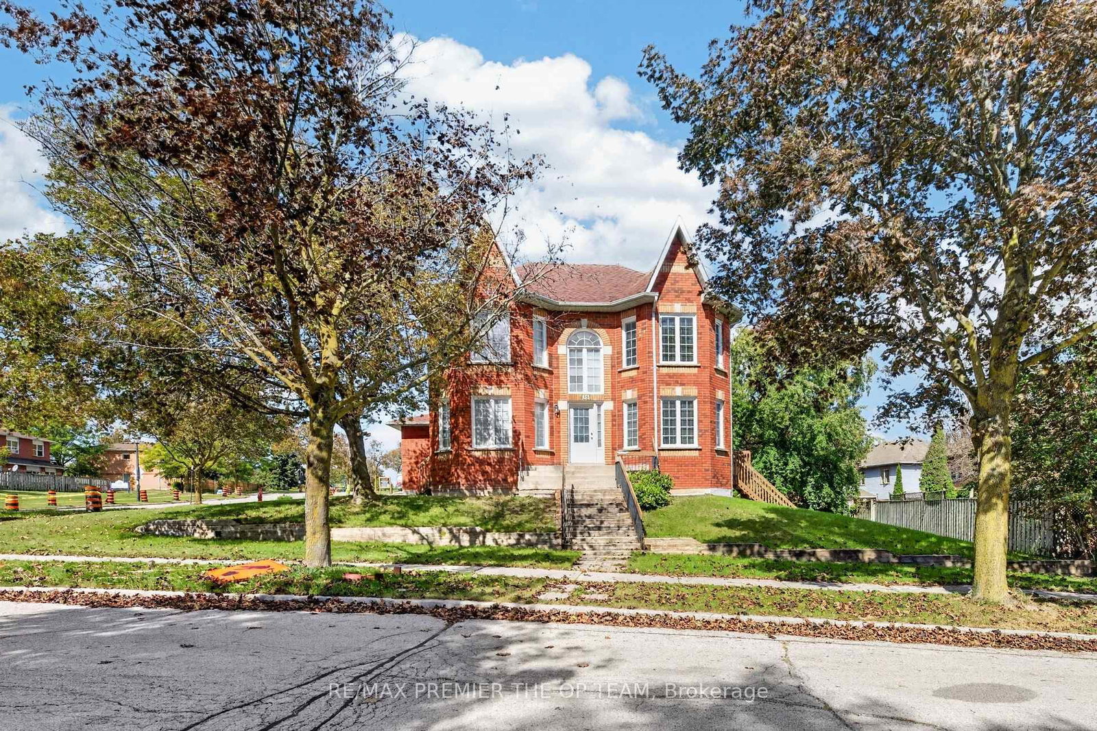 151-stellick-avenue-newmarket-ontario-n13824646