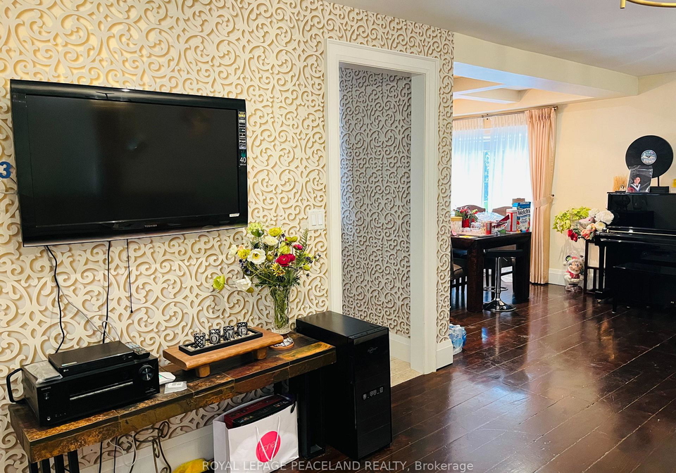 719-old-bathurst-street-newmarket-ontario-n13825518