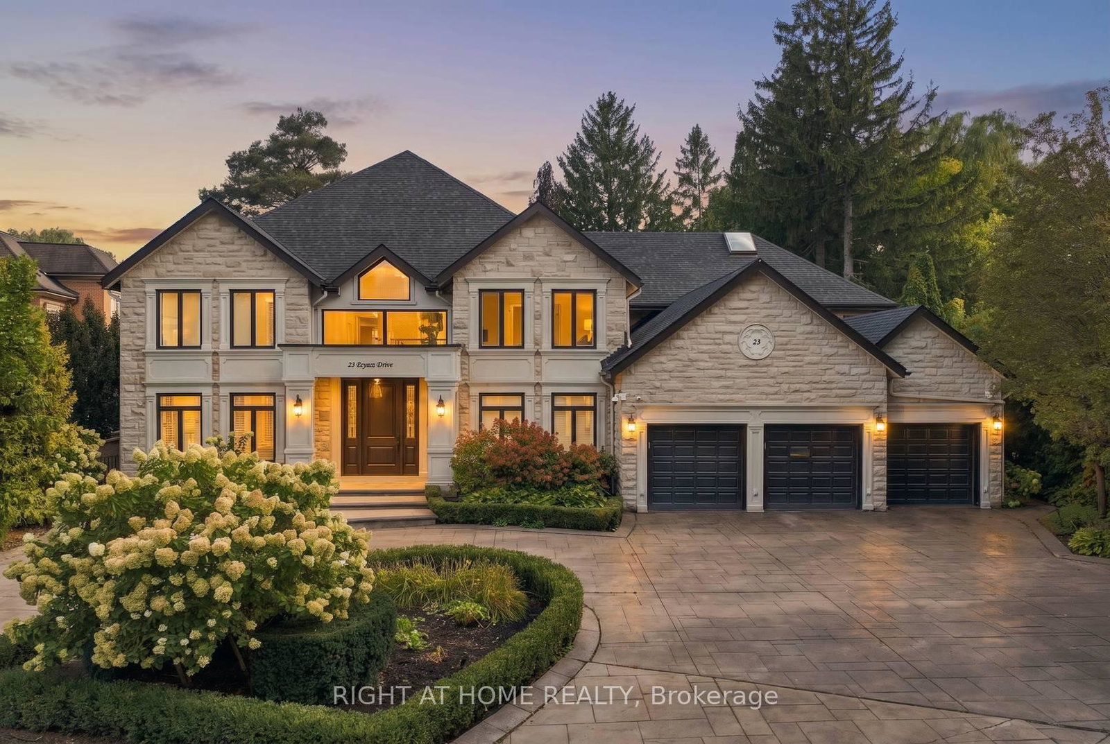 23-bryson-drive-richmond-hill-ontario-n13826246