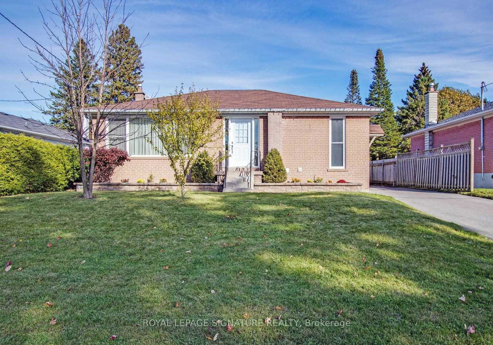 11-patrick-drive-aurora-ontario-n13826604