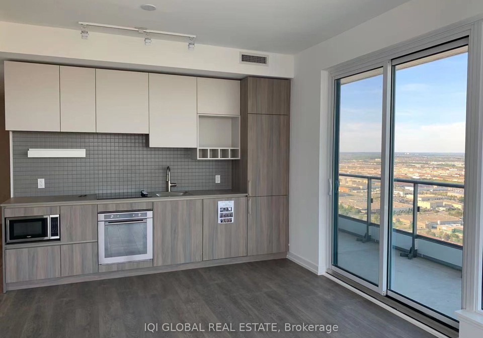 950-portage2nd-bed-parkway-vaughan-ontario-n13826798