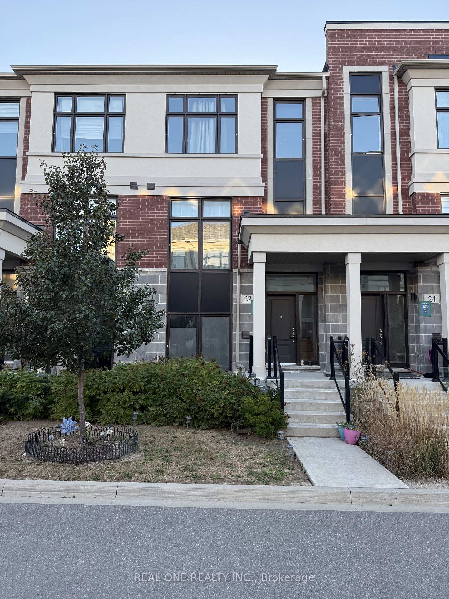 22-andalusia-lane-markham-ontario-n13826910