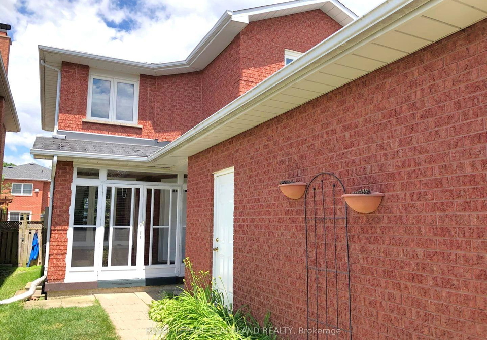 375-pickering-crescent-newmarket-ontario-n13826992