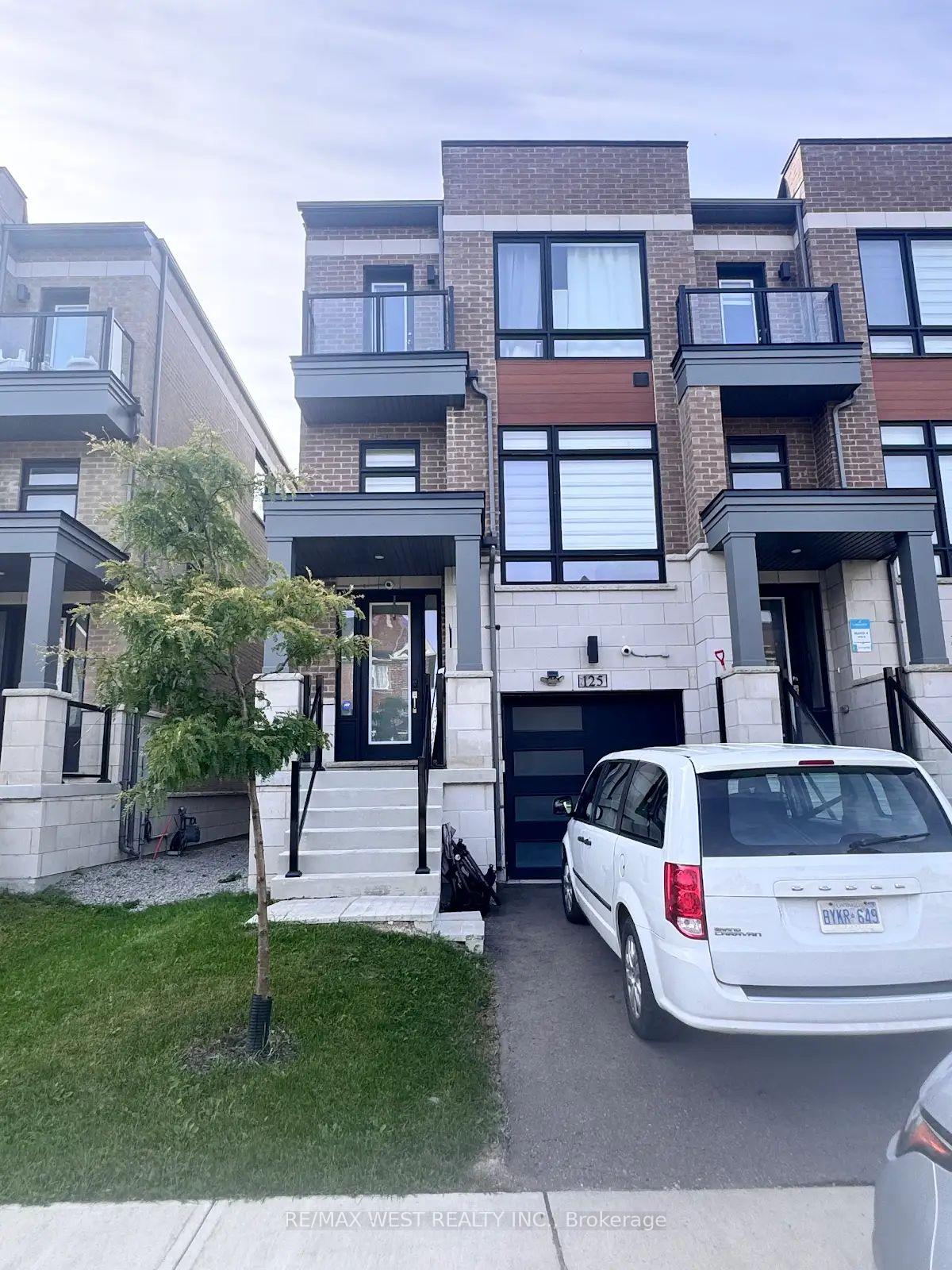 125-farooq-boulevard-vaughan-ontario-n13827558