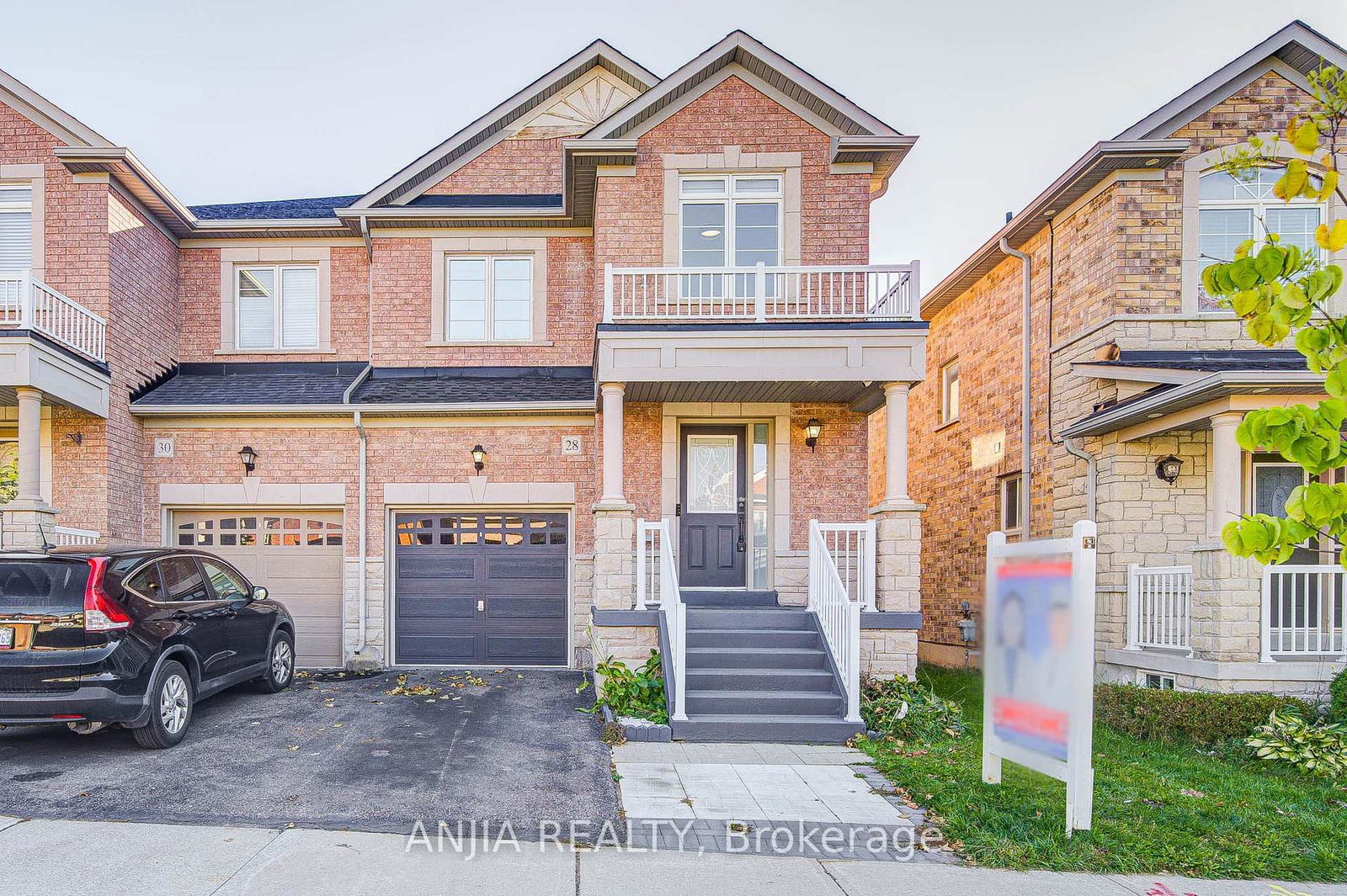 28-grandwood-avenue-whitchurch-stouffville-ontario-n13827788