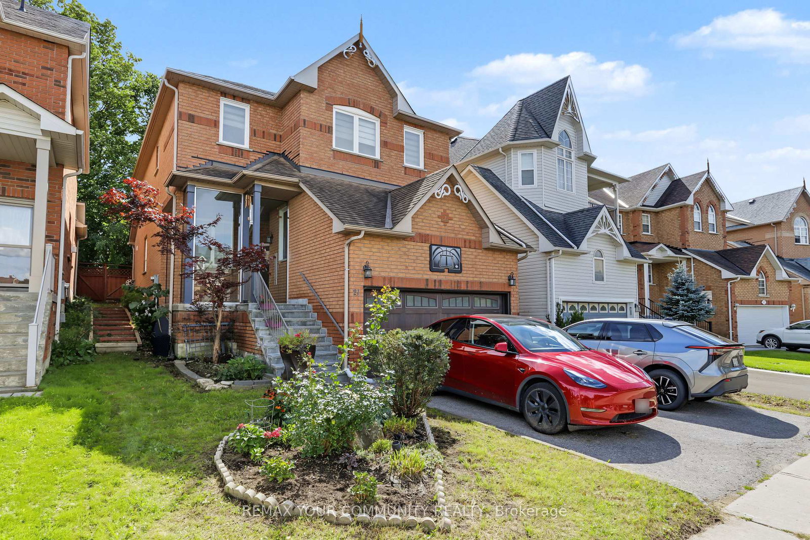 21-english-oak-drive-richmond-hill-ontario-n13827796