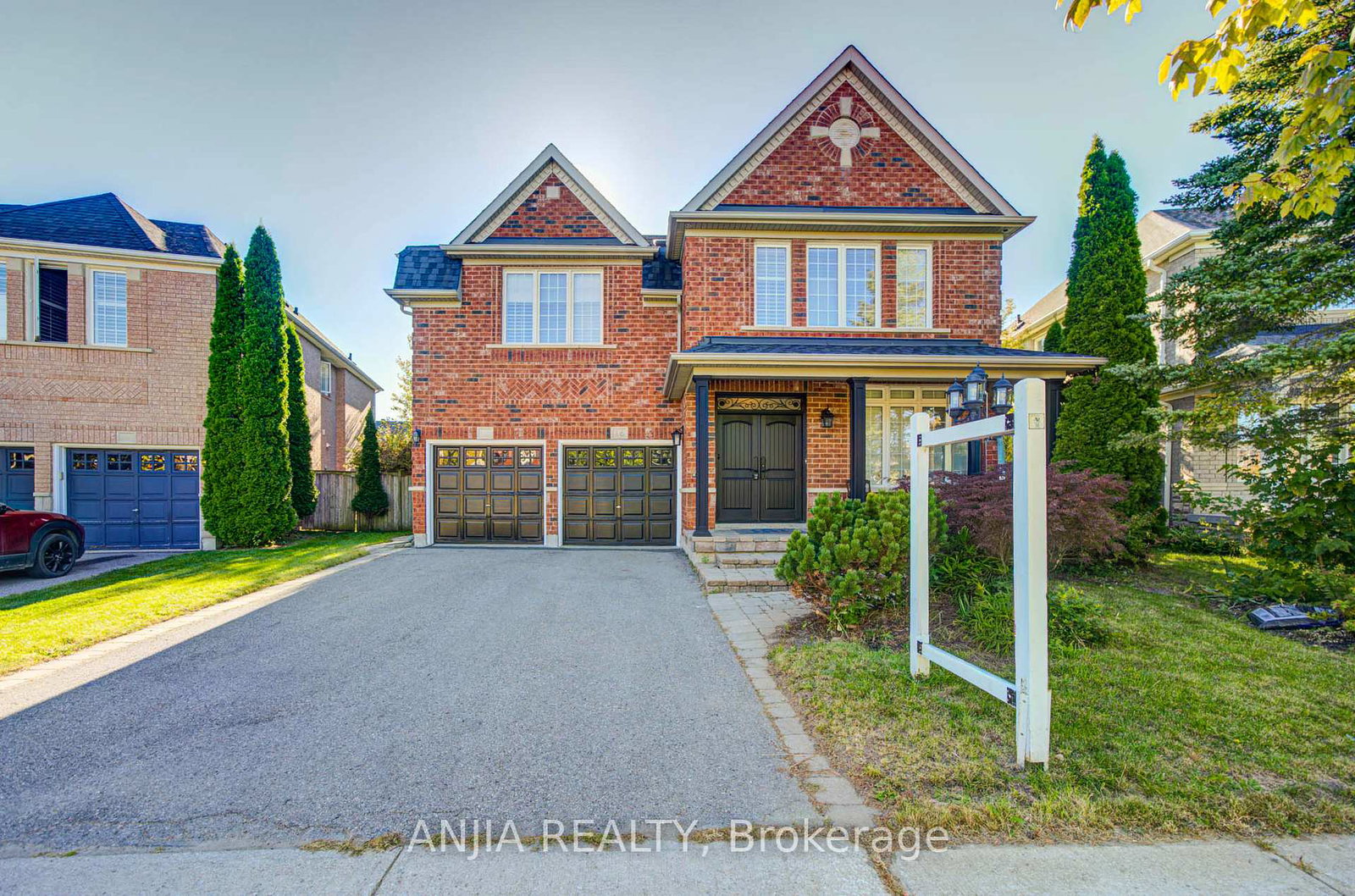 16-forest-manor-place-markham-ontario-n13828054